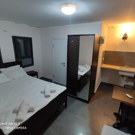 Ahva 17 Hotel Tiberias Ngoại thất bức ảnh